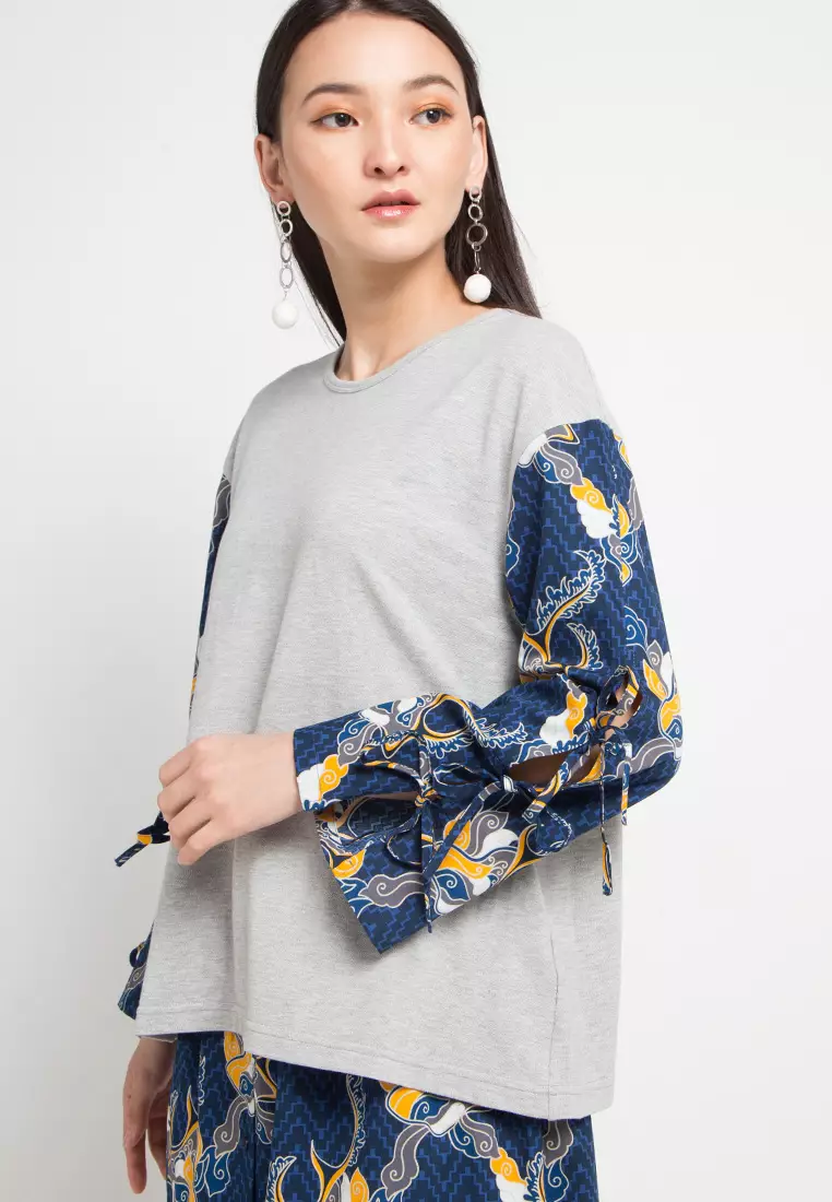 Jual Bateeq Long Sleeve Cotton Blouse Original 2024 | ZALORA Indonesia
