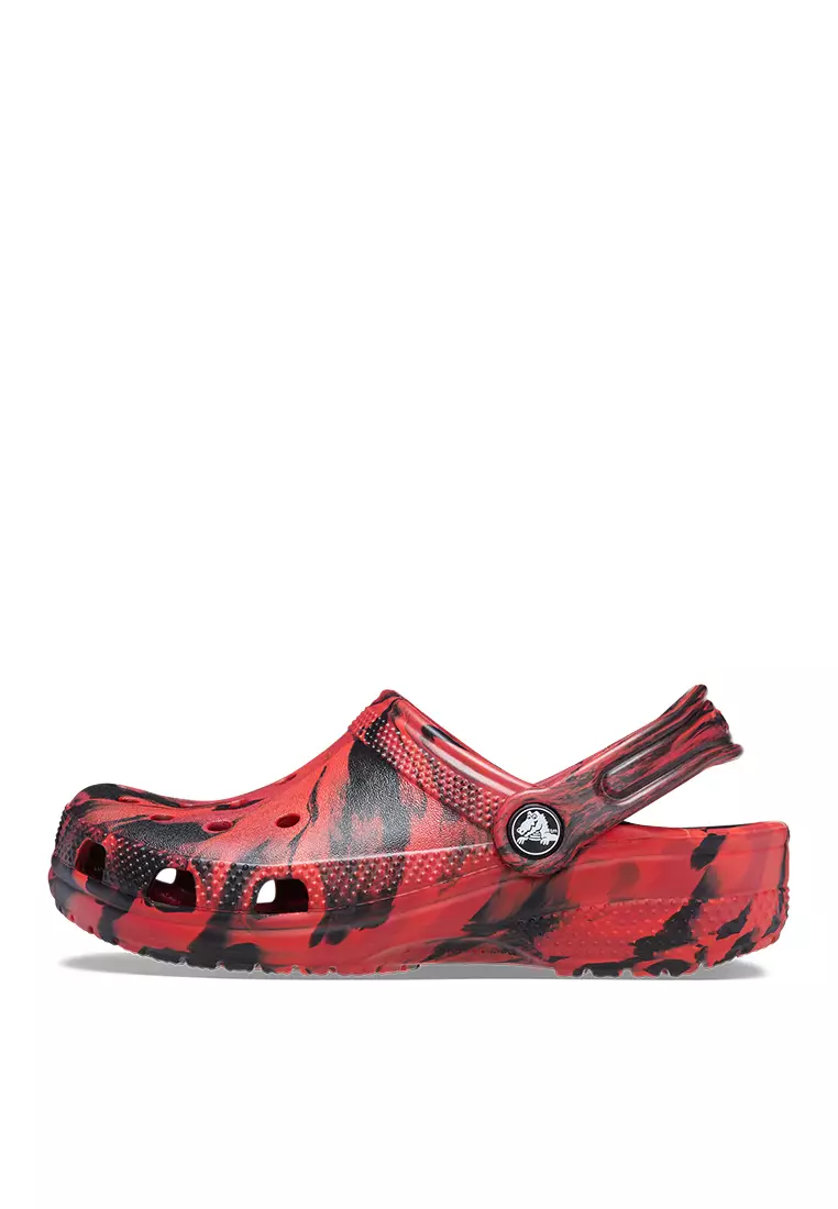 Red camo hotsell crocs