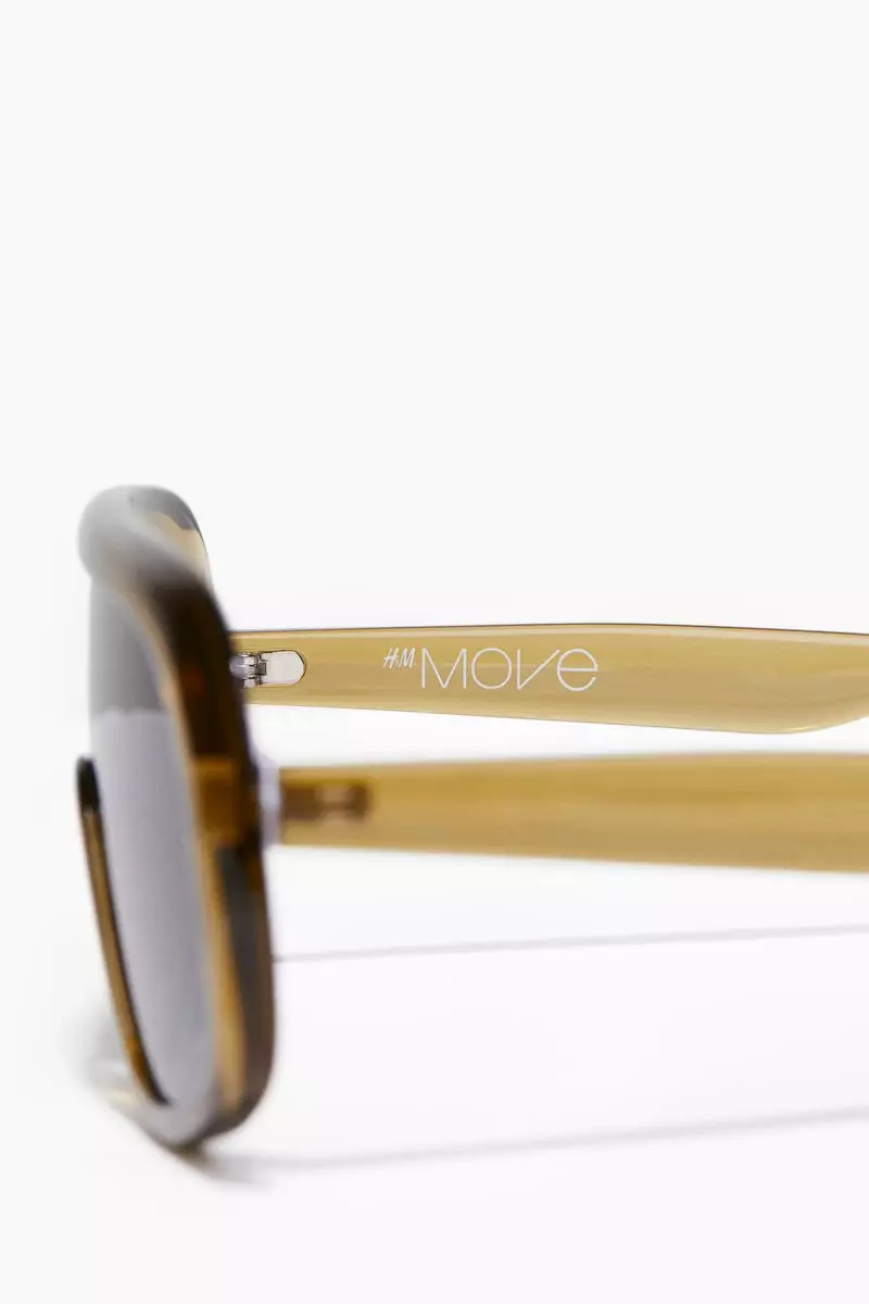 Sports sunglasses