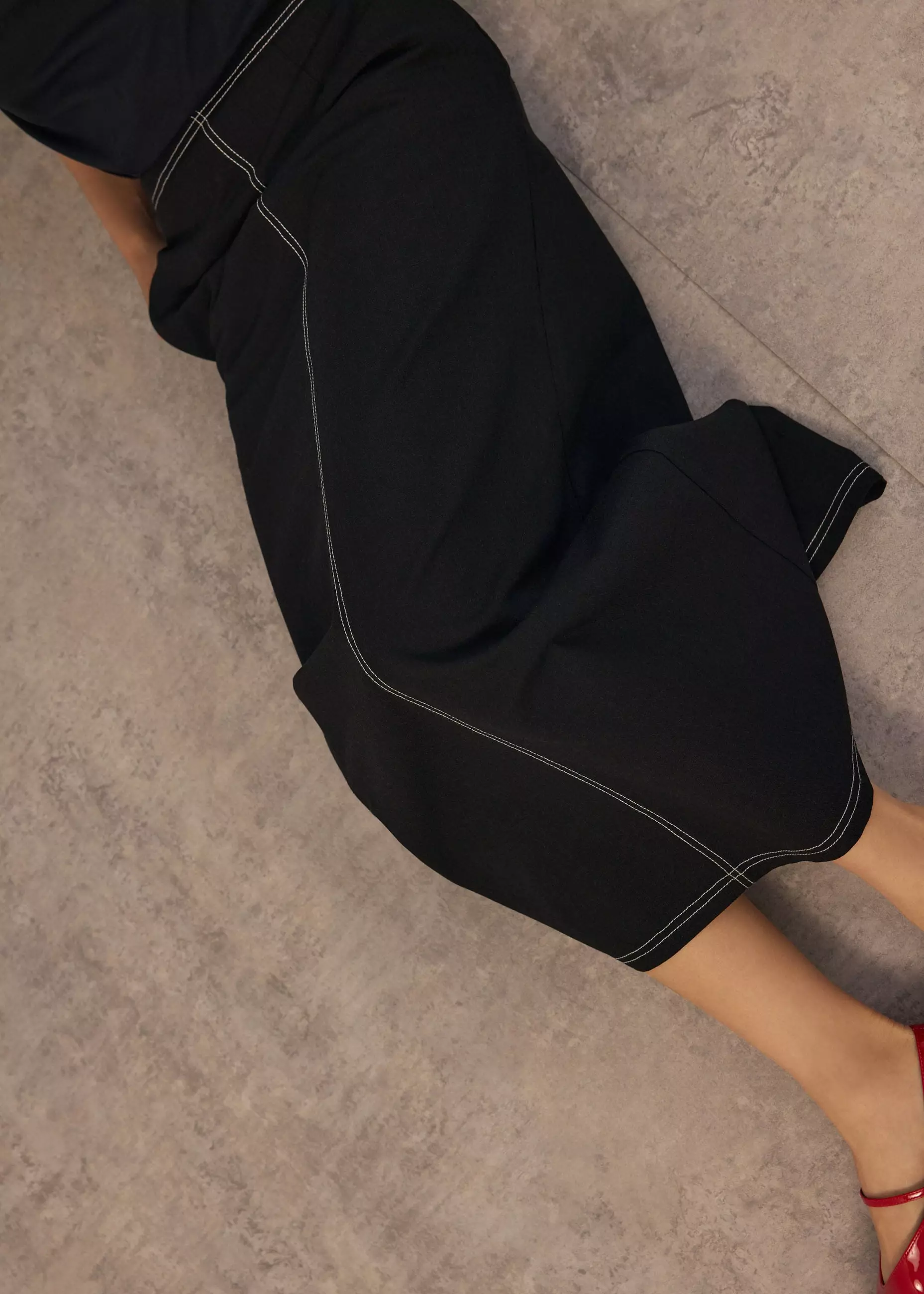 Rok Wanita - Elastic High Waist A-line Maxi Skirt