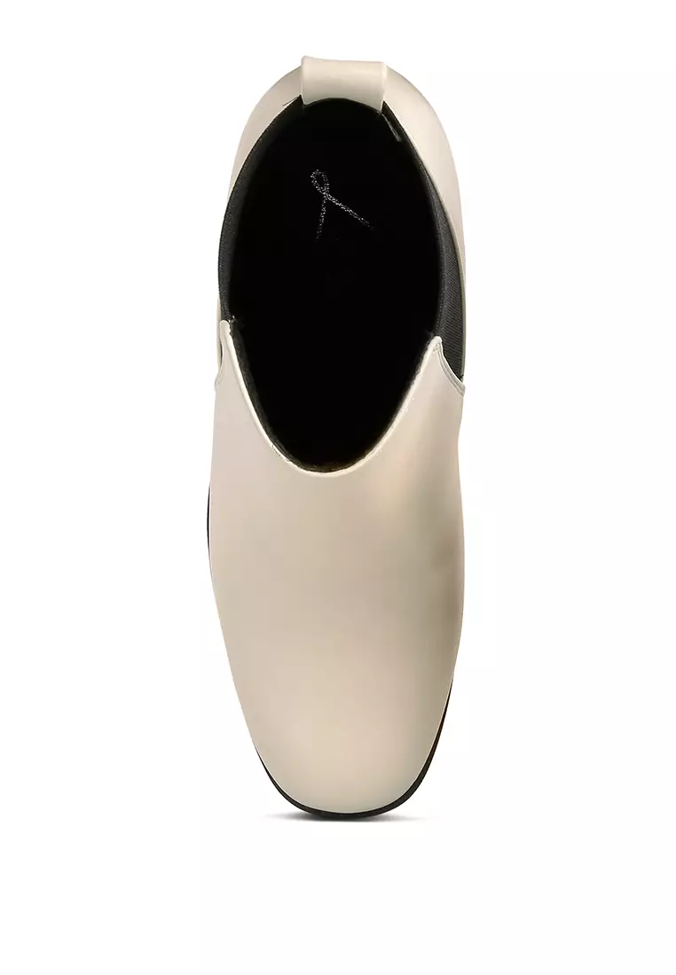 Sepatu Chelsea Bertumit Beige Block