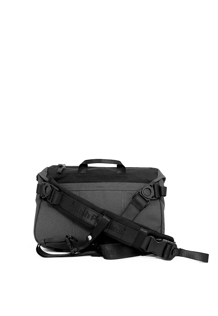 Buy Hush Puppies Porter Messenger Men S Bag Online Zalora