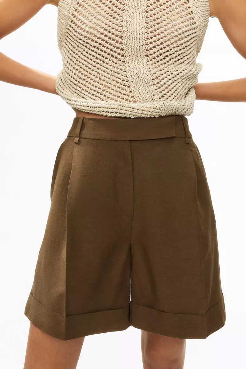 Tailored linen-blend shorts