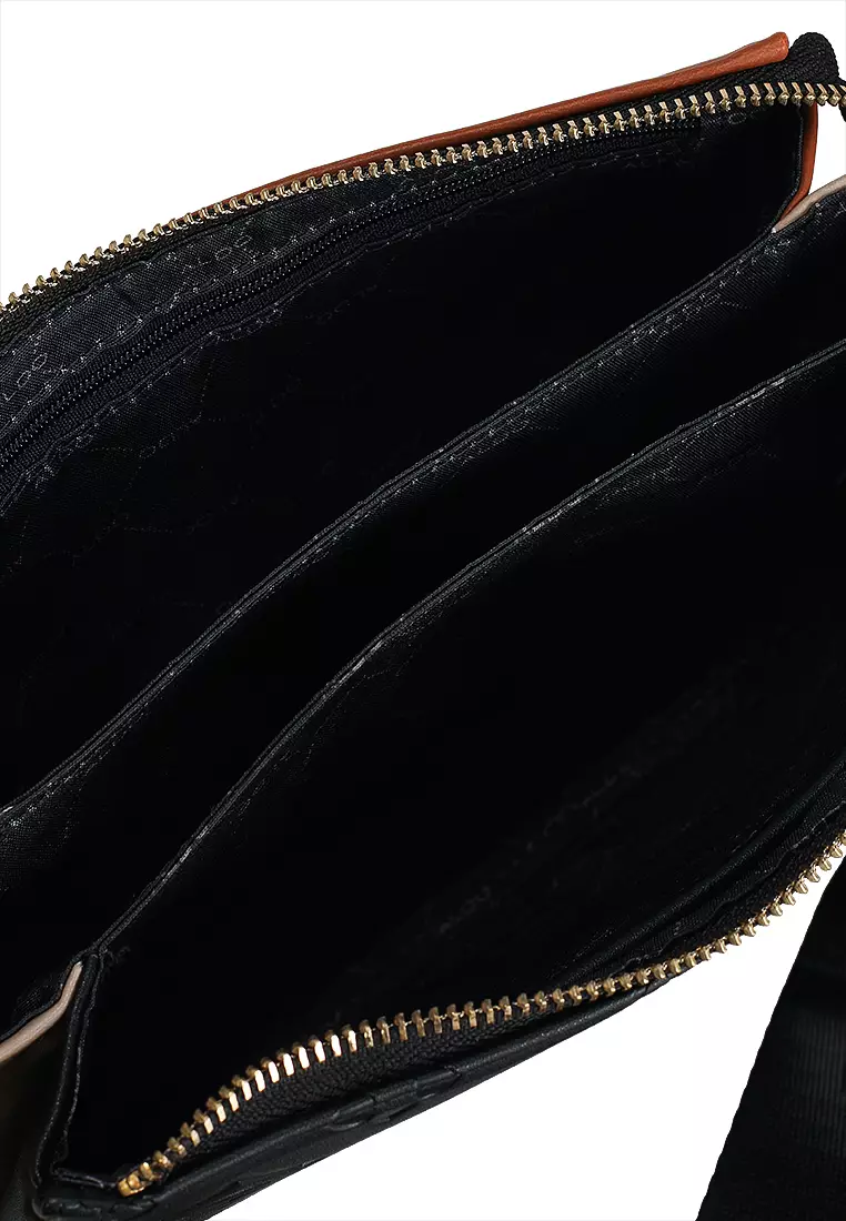 Alaeteriell Shoulder Bag