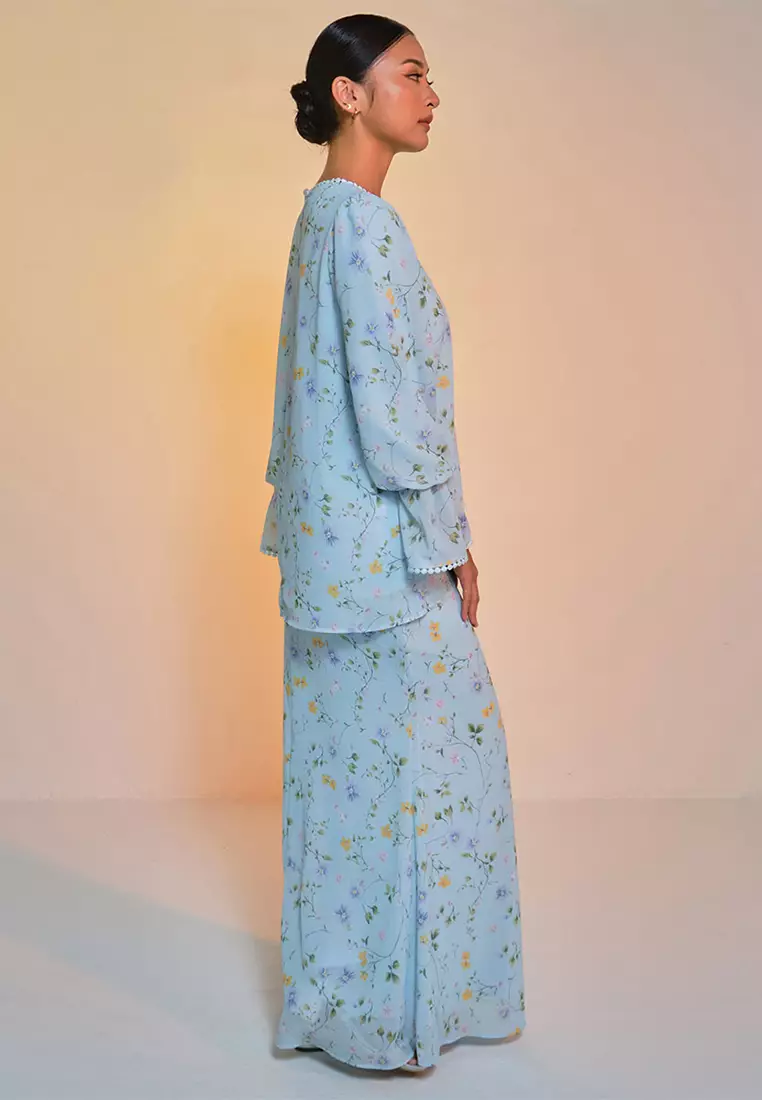 Fajar Blouse & Skirt - Sky Blue Spring