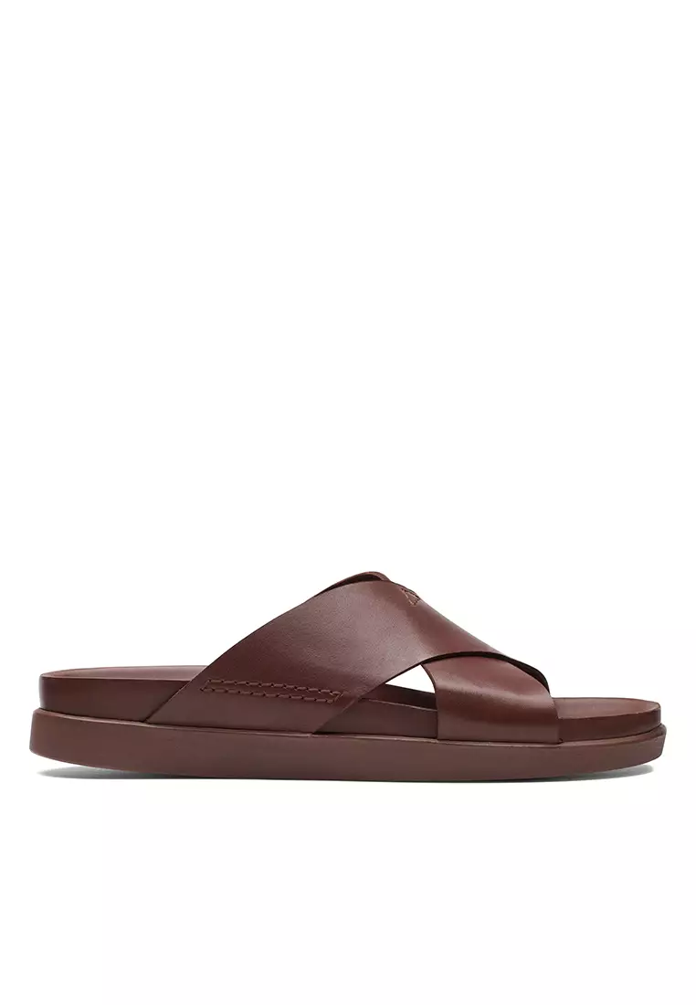 Discount on Clarks  shoes - SKU: Sunder Wave Flat Sandals Tan
