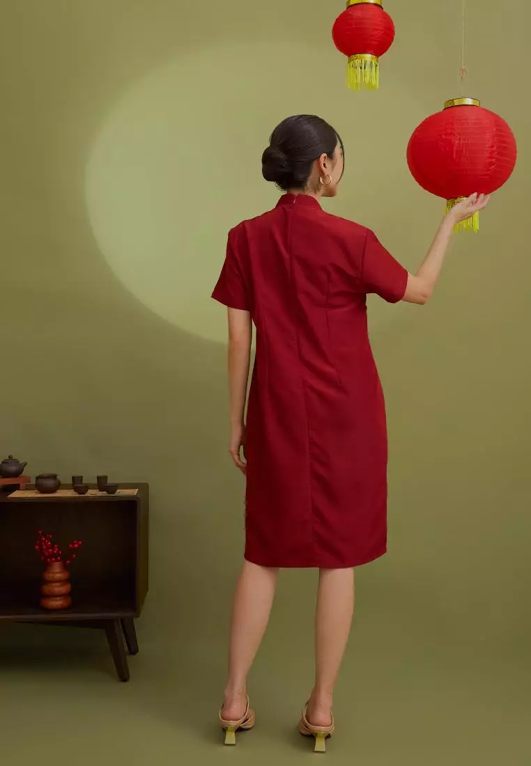 Lucienne Cheongsam Flower Dress in Maroon