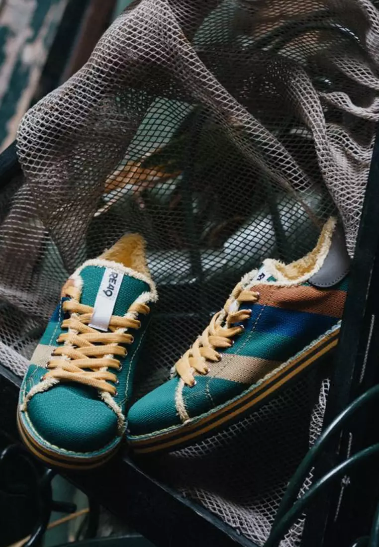 MARE LIFESTYLE Sneakers - Made from 100% Recycled Materials in Italy from Recycled beach beds and chairs fabric and car tyres for the soles. MARE LIFESTYLE sneakers - Green/Yellow