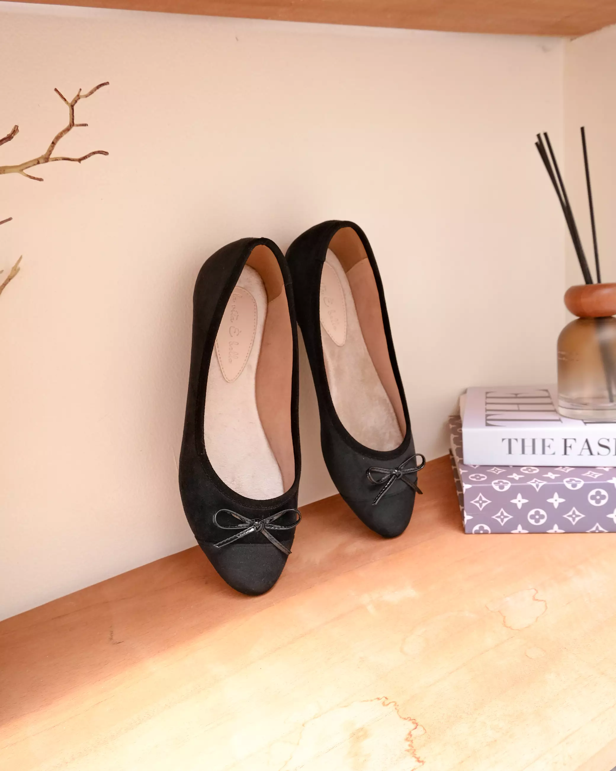 Momo Ballerina Round Toe Flat Shoes with Bow