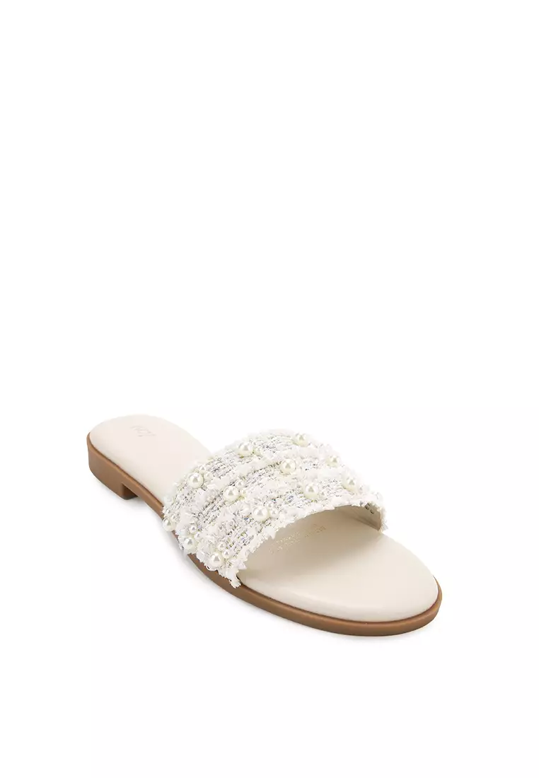 Bethany J2472-6 Casual Sandal Off White