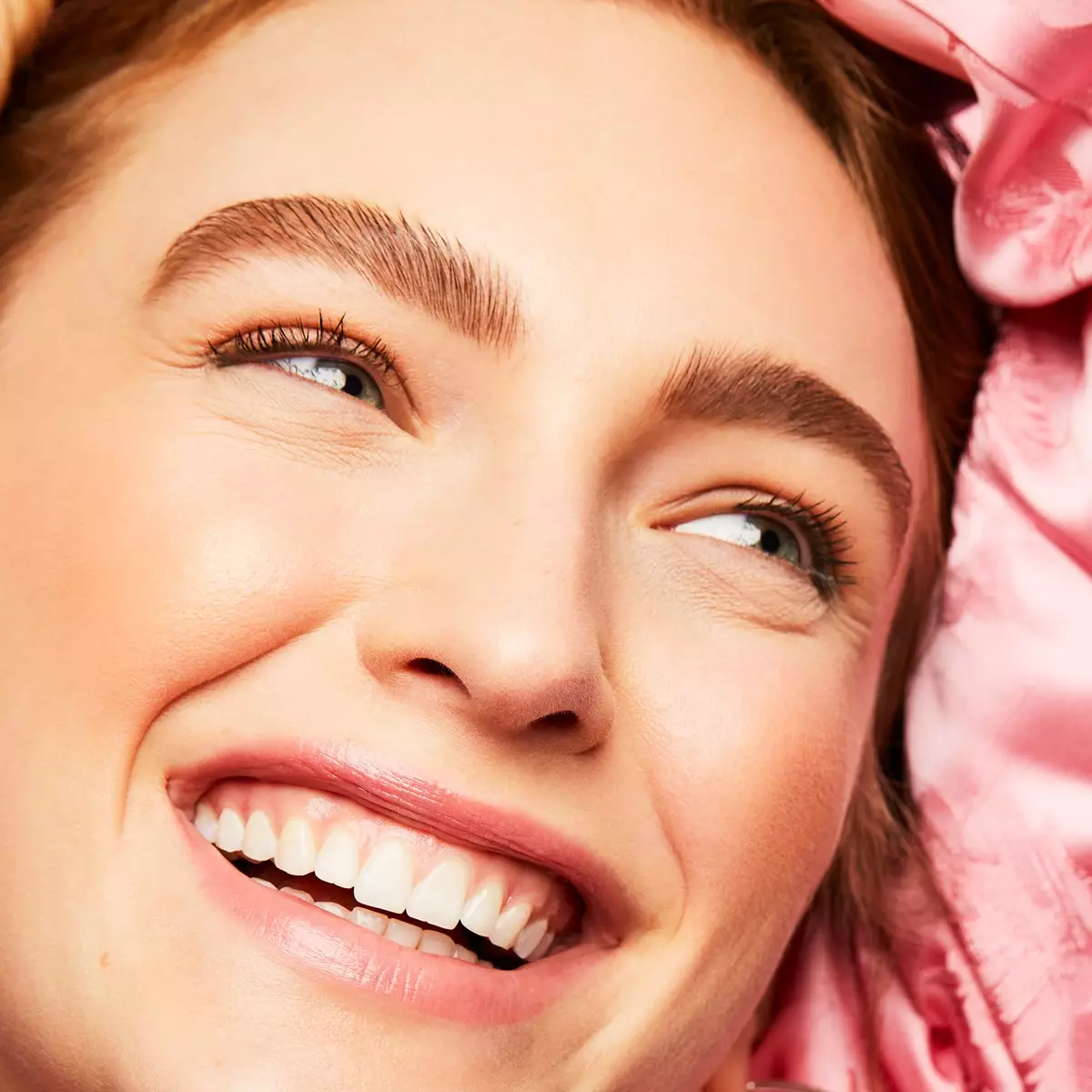 Benefit Gimme Brow+ Volumizing Eyebrow Gel Shade 03