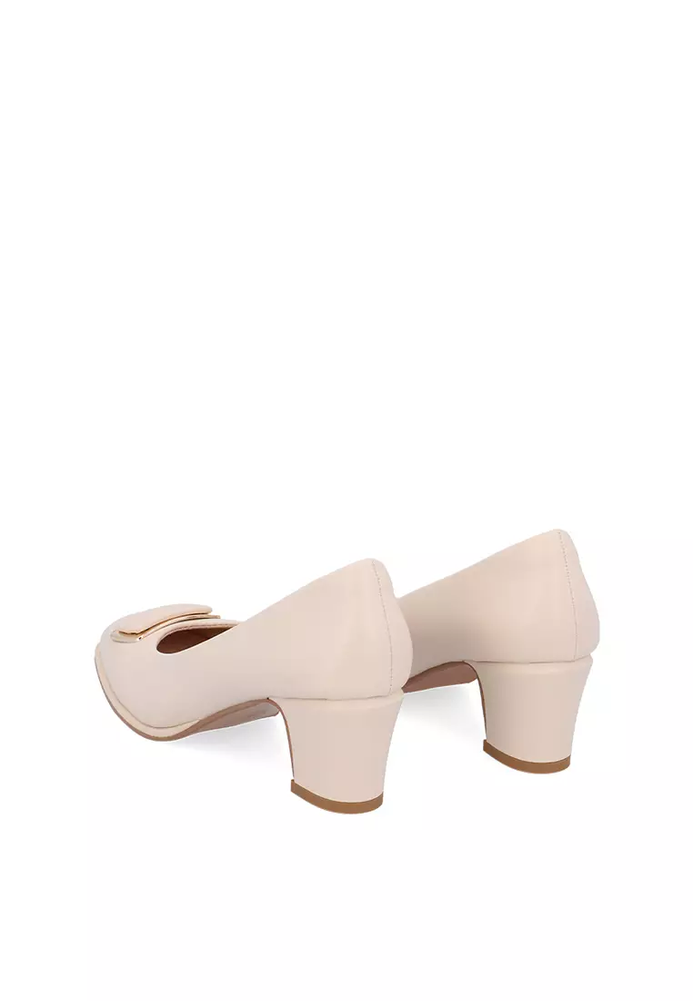 Beige Vivienne Pumps