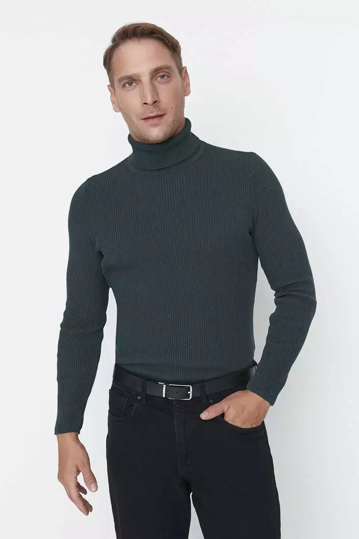 Emerald turtleneck top