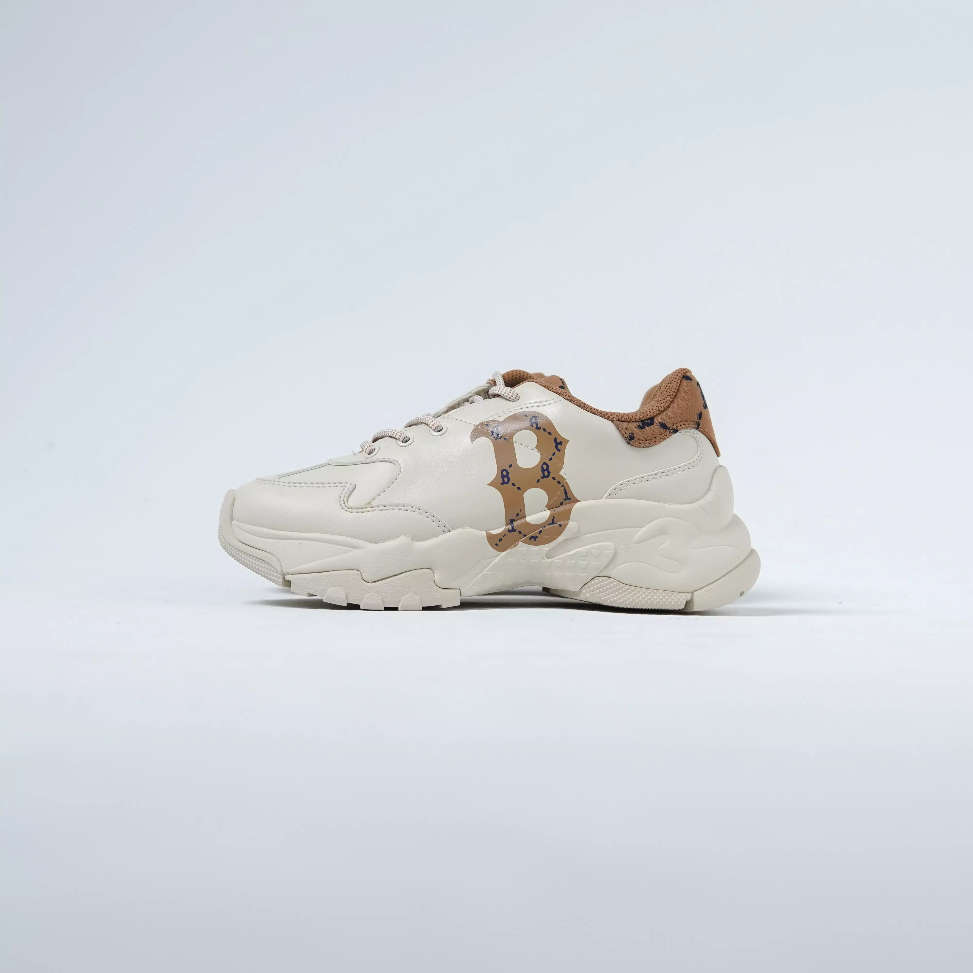 Sepatu MLB B BROWN SIDE BACK MONOGRAM BLACK BEIGE RYTON SNEAKER 100% ORIGINAL