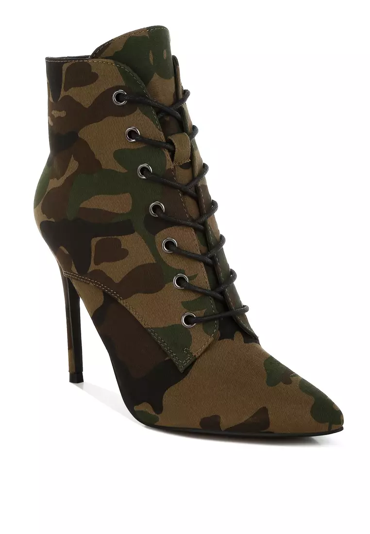 Sepatu bot hak tinggi beludru warna kamuflase