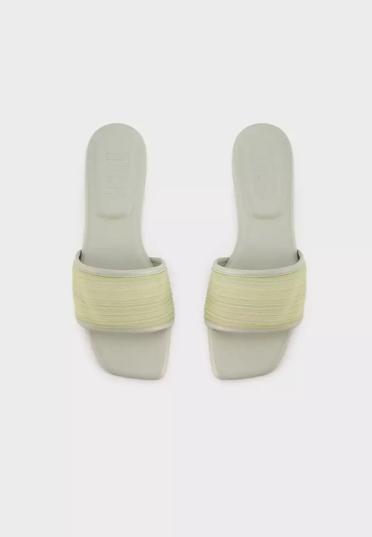 MESH PLEATED UPPER CLOUDFOAM FLAT SLIDE