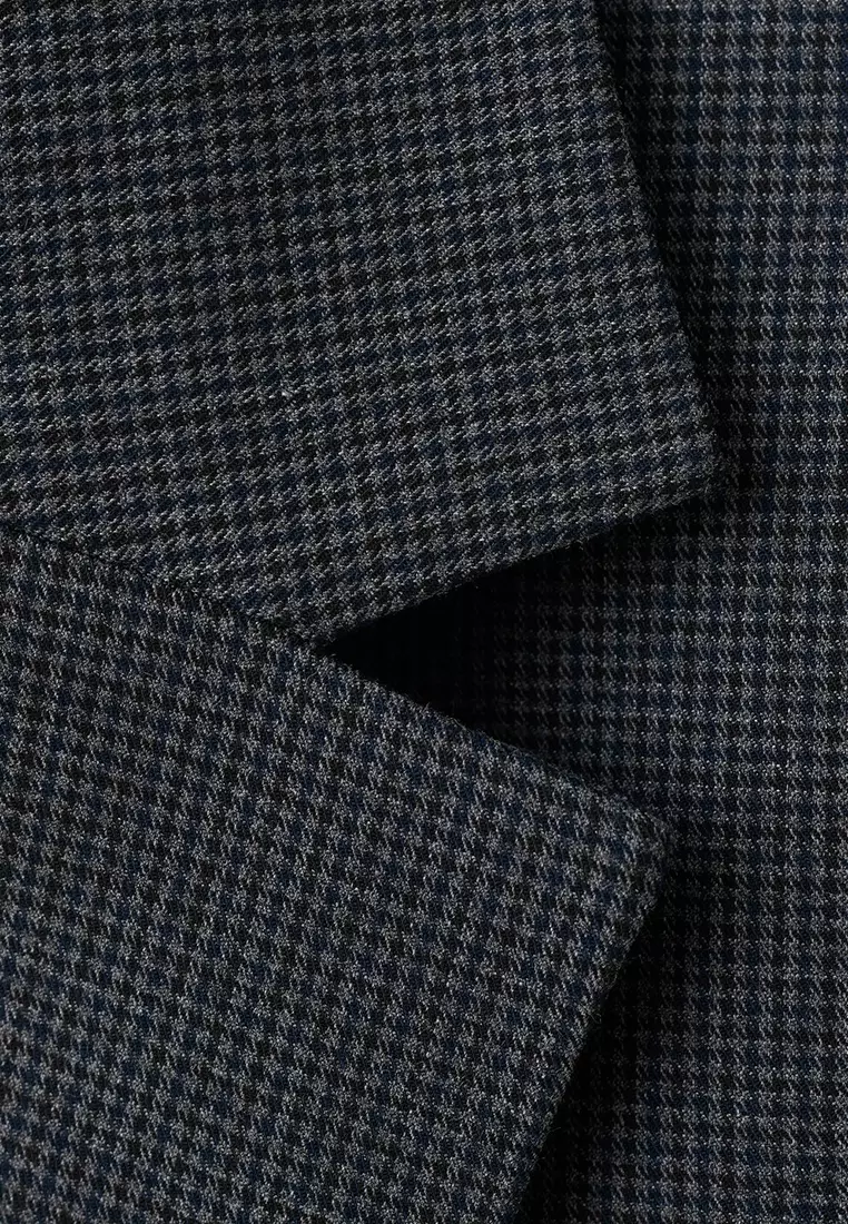 Straight Jacket with Flap Pockets