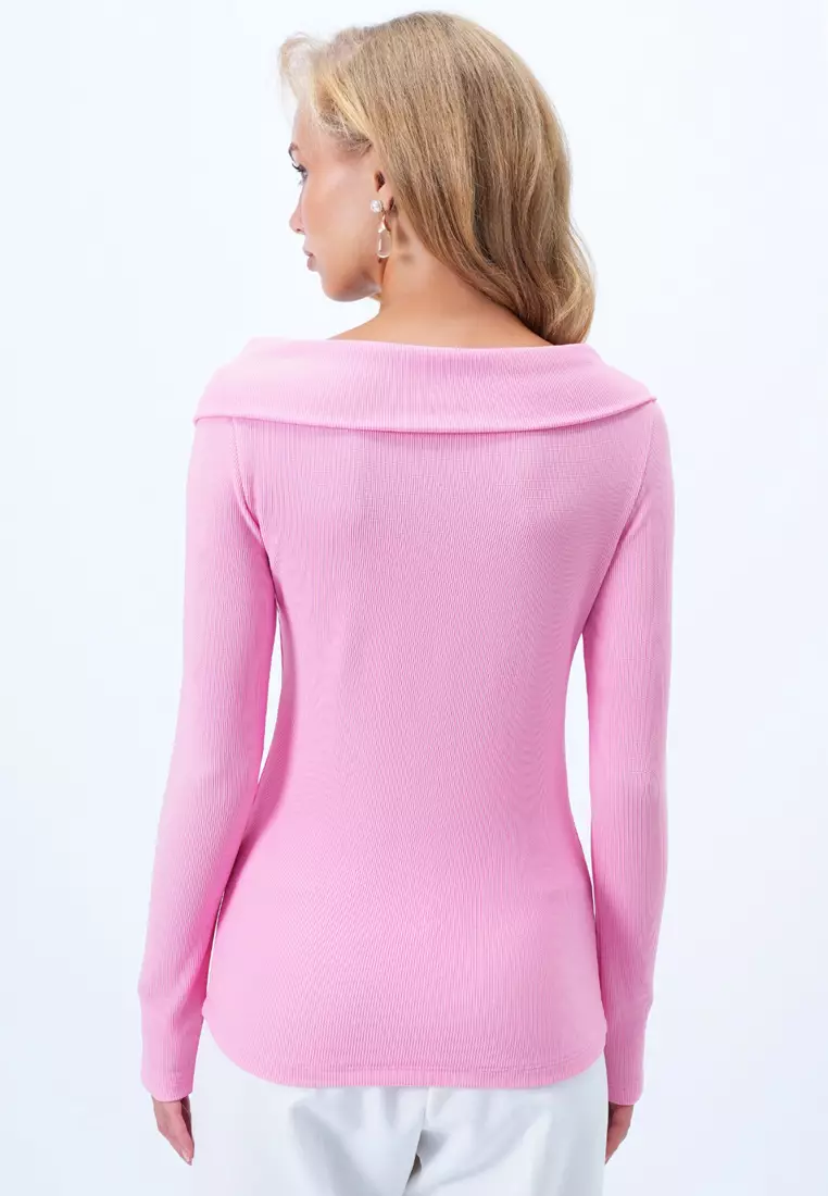 Wide Collar Blouse