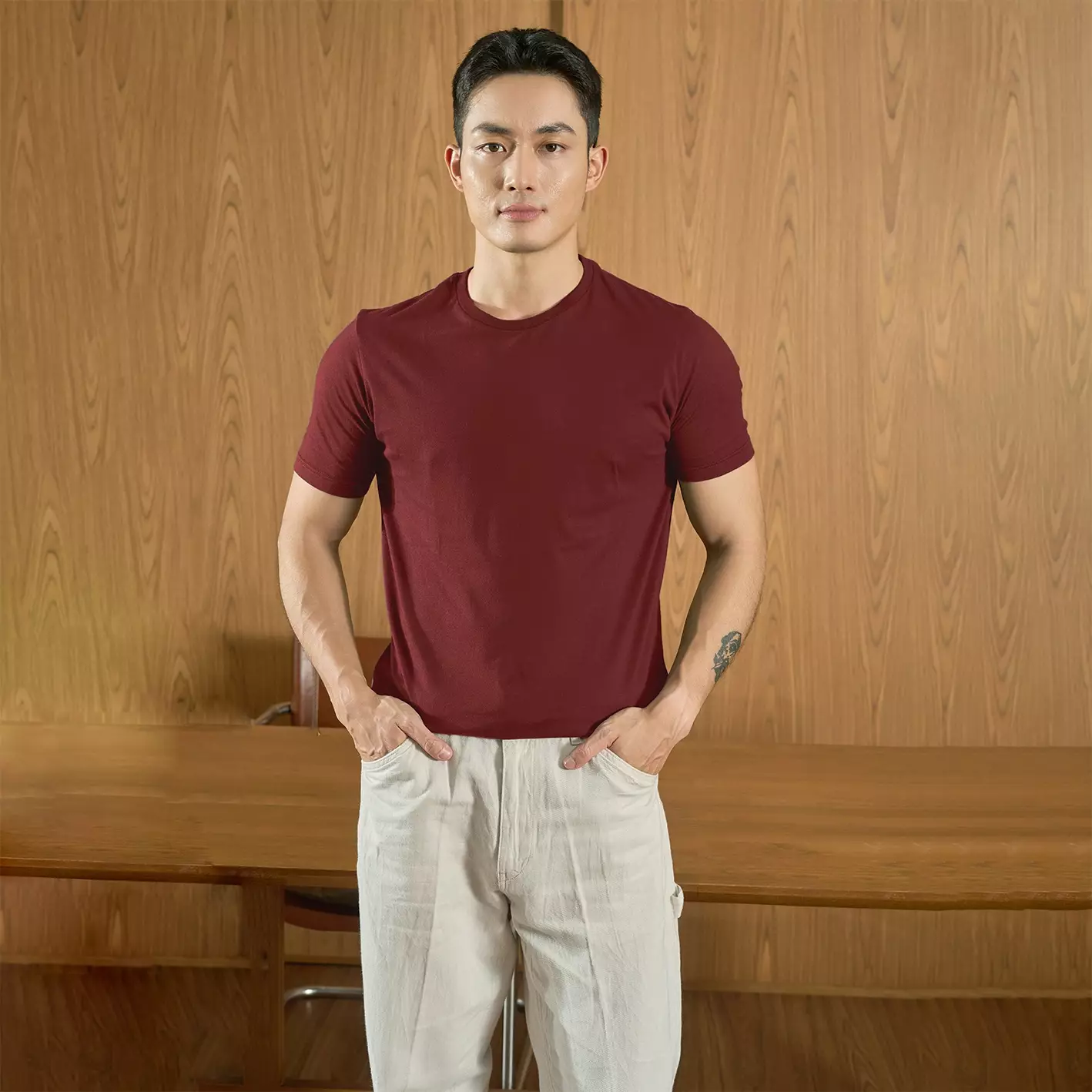 Kale Silky Maroon/ T-Shirt Pria polos lengan pendek / Unisex