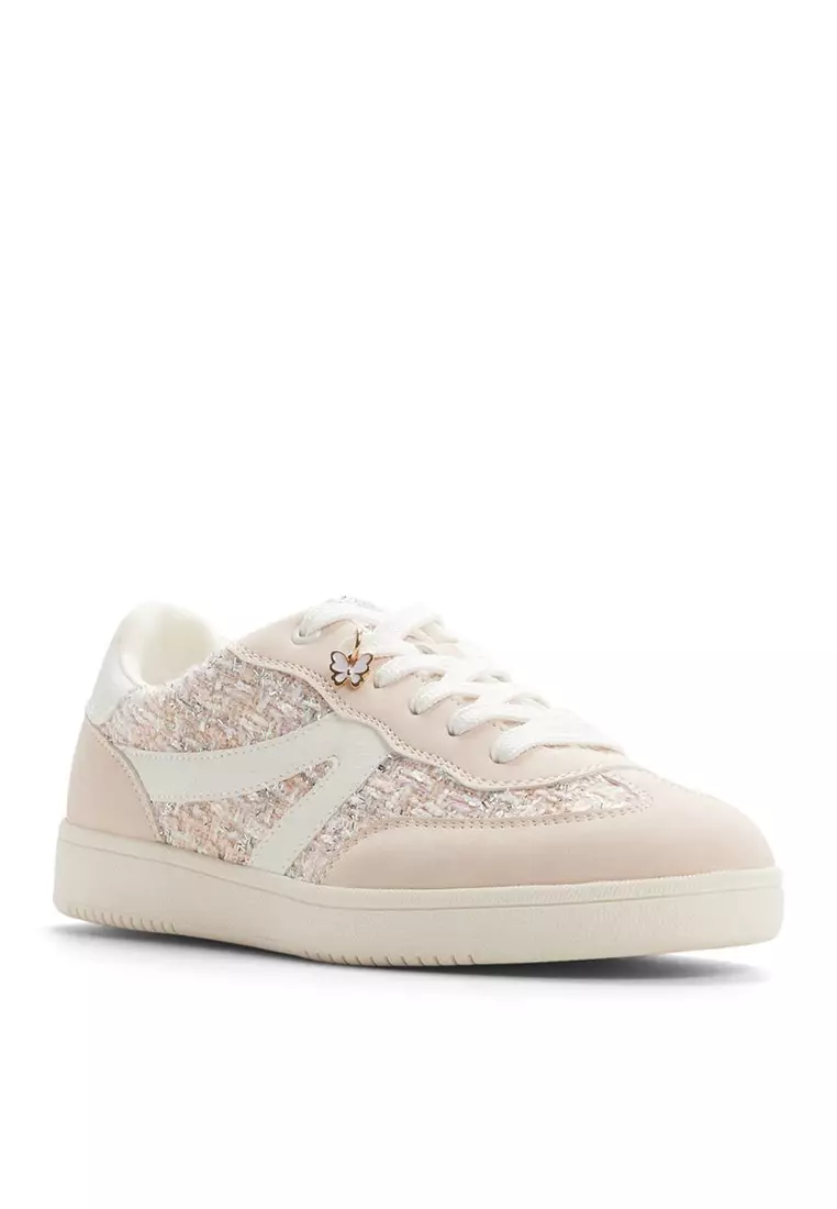 Solae Low-Top Sneakers