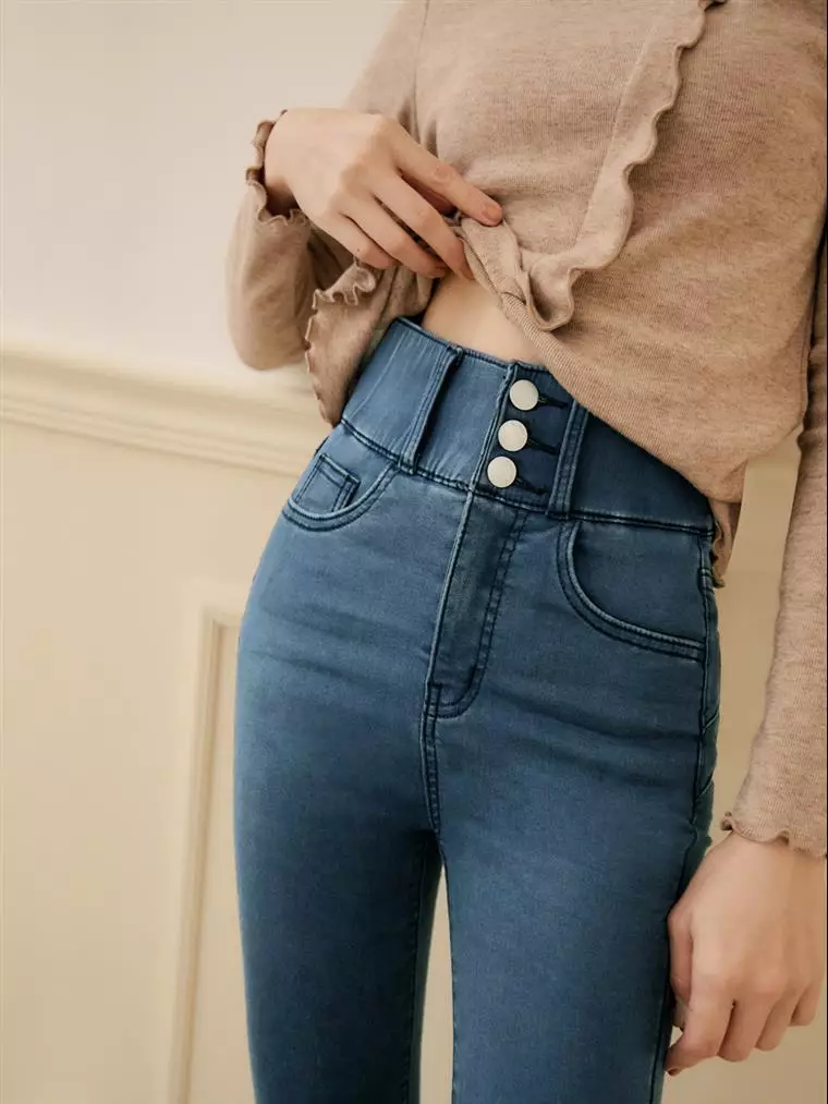 Buy OBSTYLE Visual Slim -5KG．Styling Buttoned Elastic Denim Bell-bottom ...