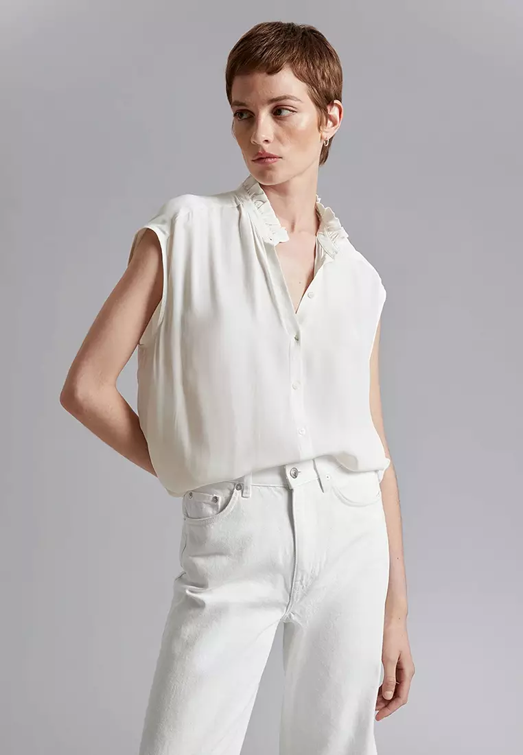 Frilled collar blouse outlet