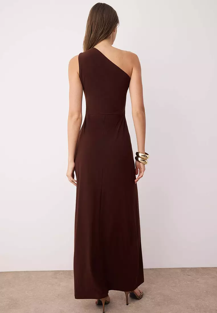 Brown Body Fitting Accessory Detail Knitted Long Stylish Evening Dress