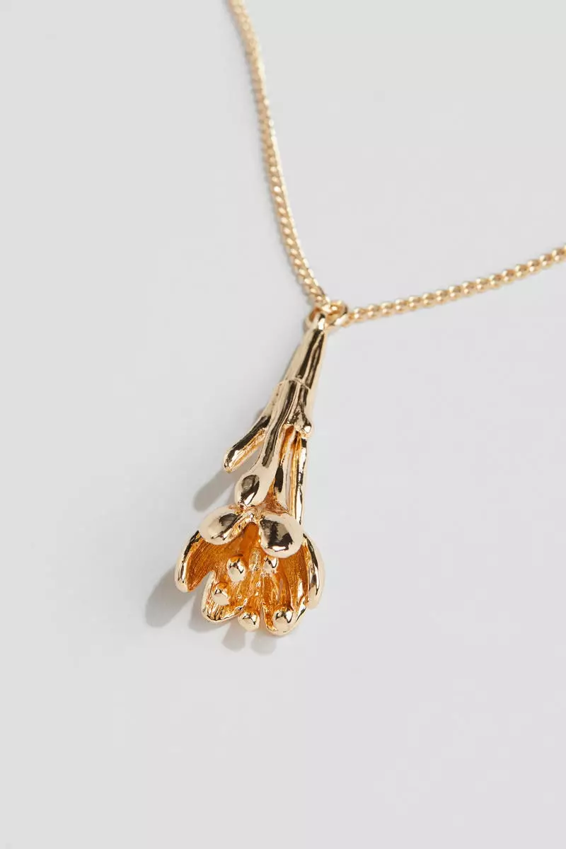 Pendant necklace