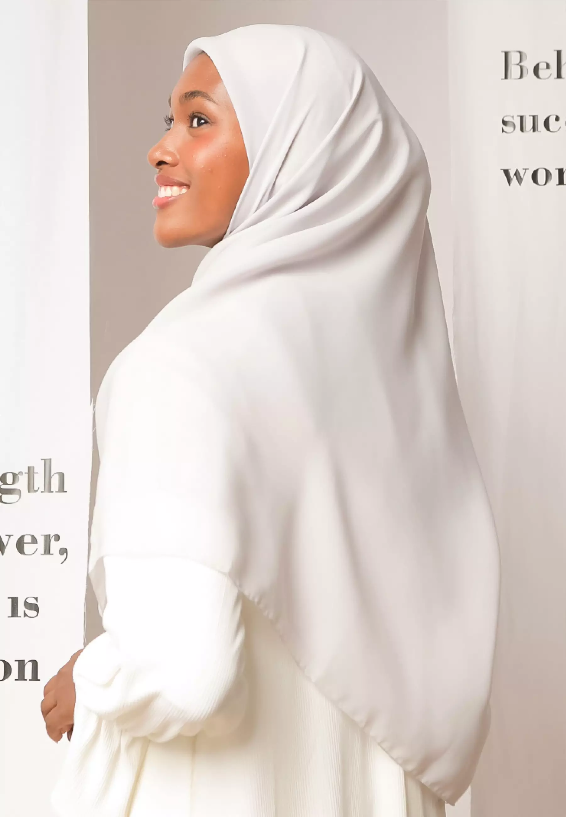 Polly Cotton Square Syari Light Grey (Hijab Segiempat Bella Square)