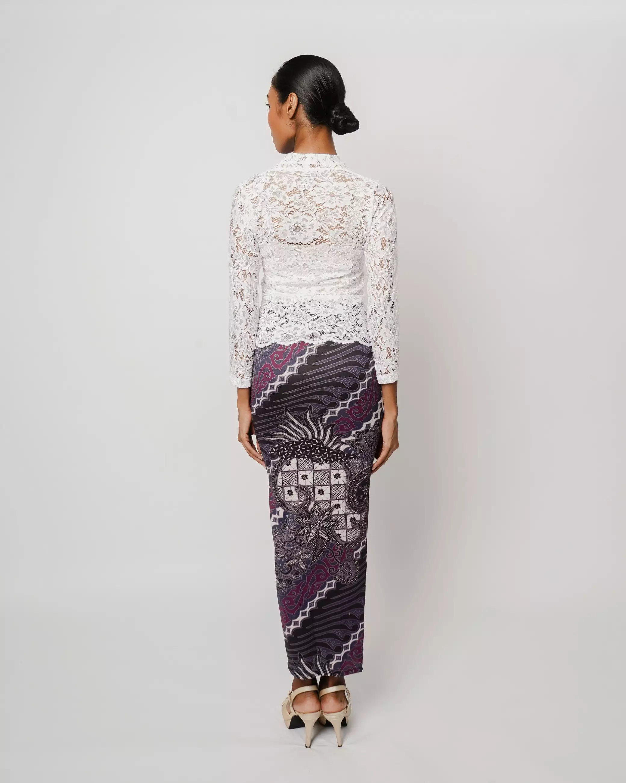 KEBAYA BALI WHITE