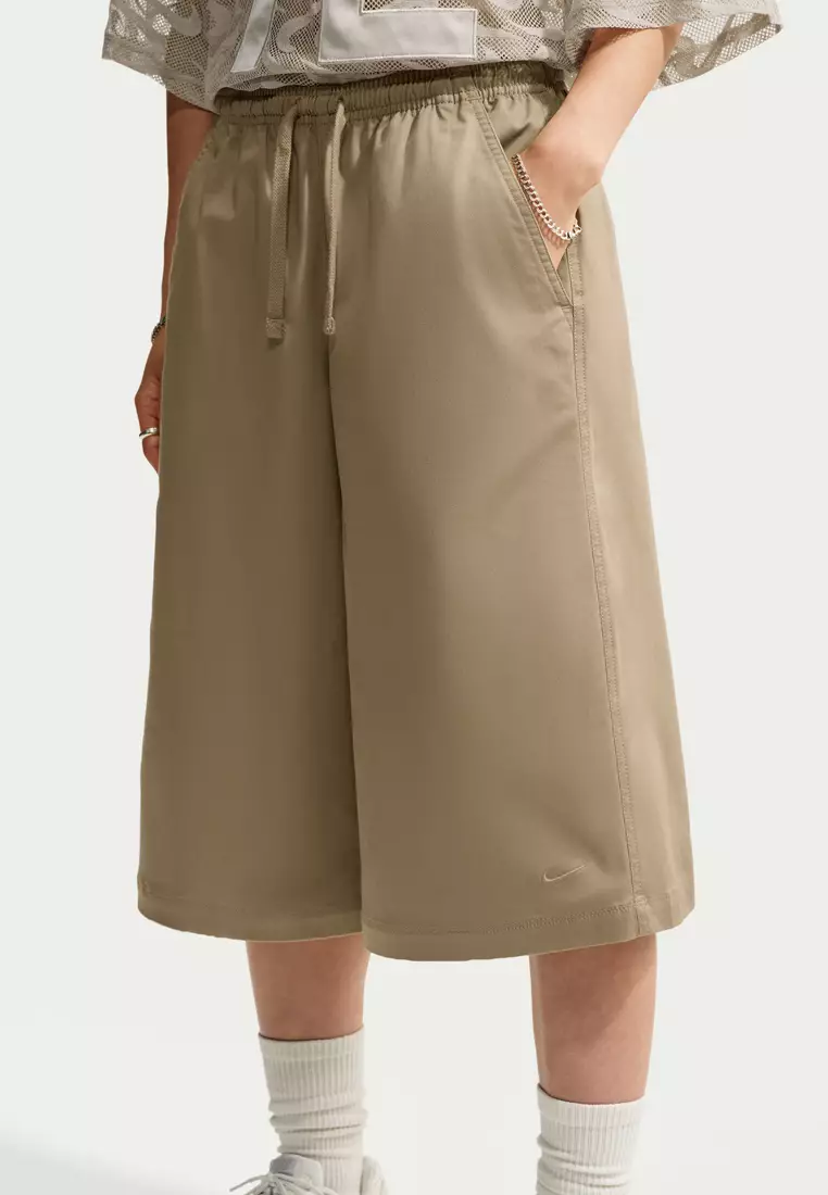 Sportswear Women's Oversized Mid-Rise Parachute Shorts