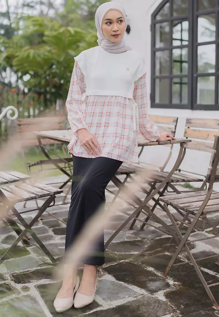 Signature Belia One Set Blouse