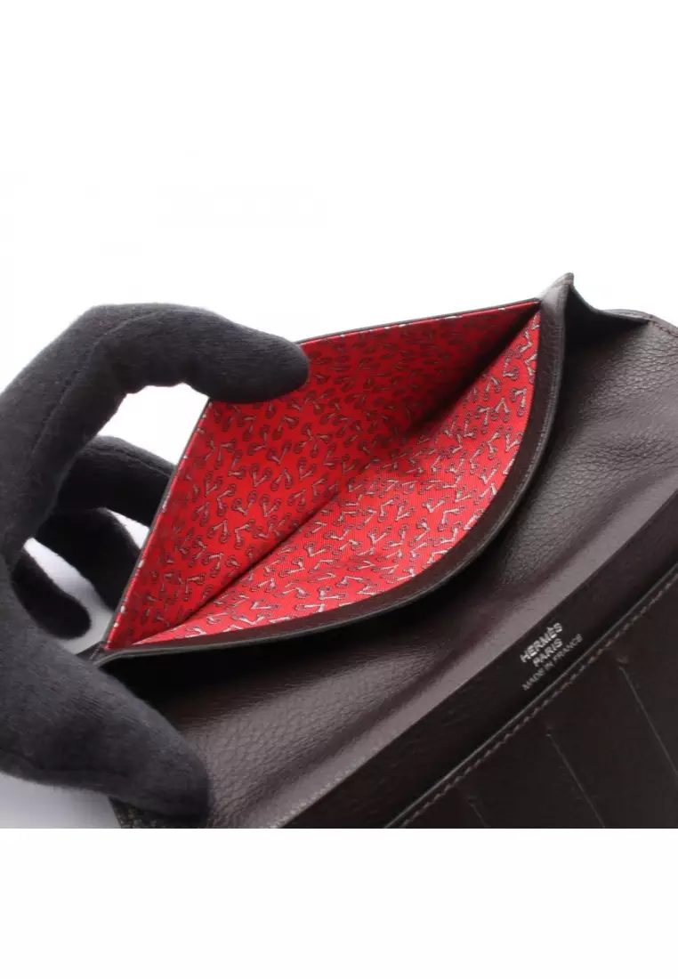 Hermès Pre-Loved Hermès citizen Twill long silk in Ebene Bi-fold