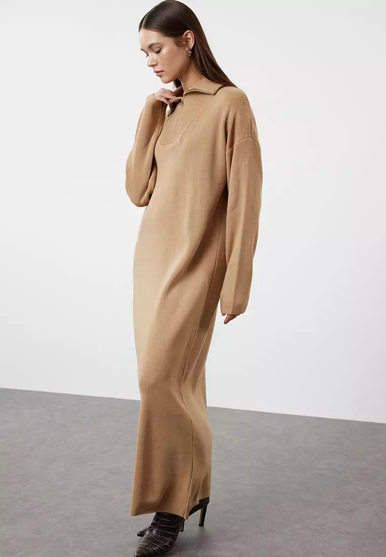 Camel Comfortable Fit Basic Knitwear Dress with Zipper Collar TCTAW25EB00013