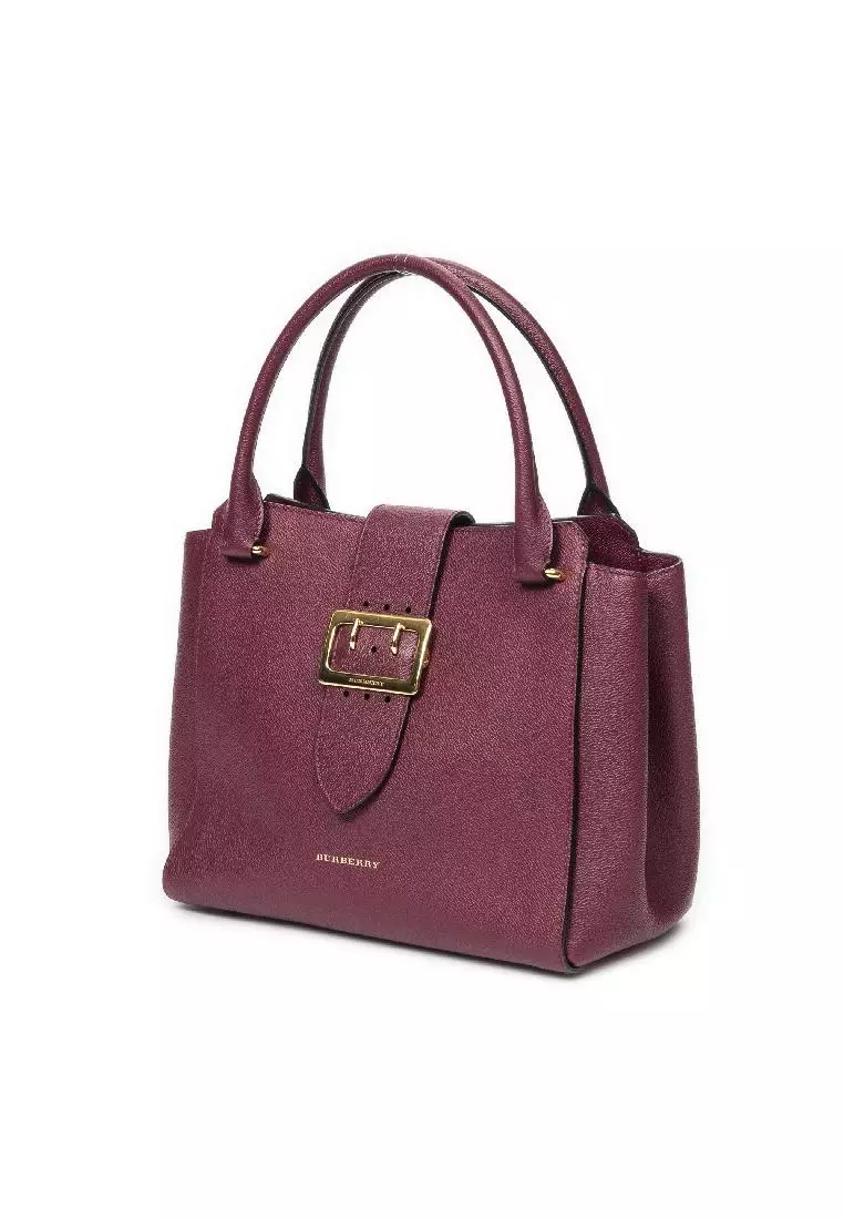 Burberry buckle tote 2025