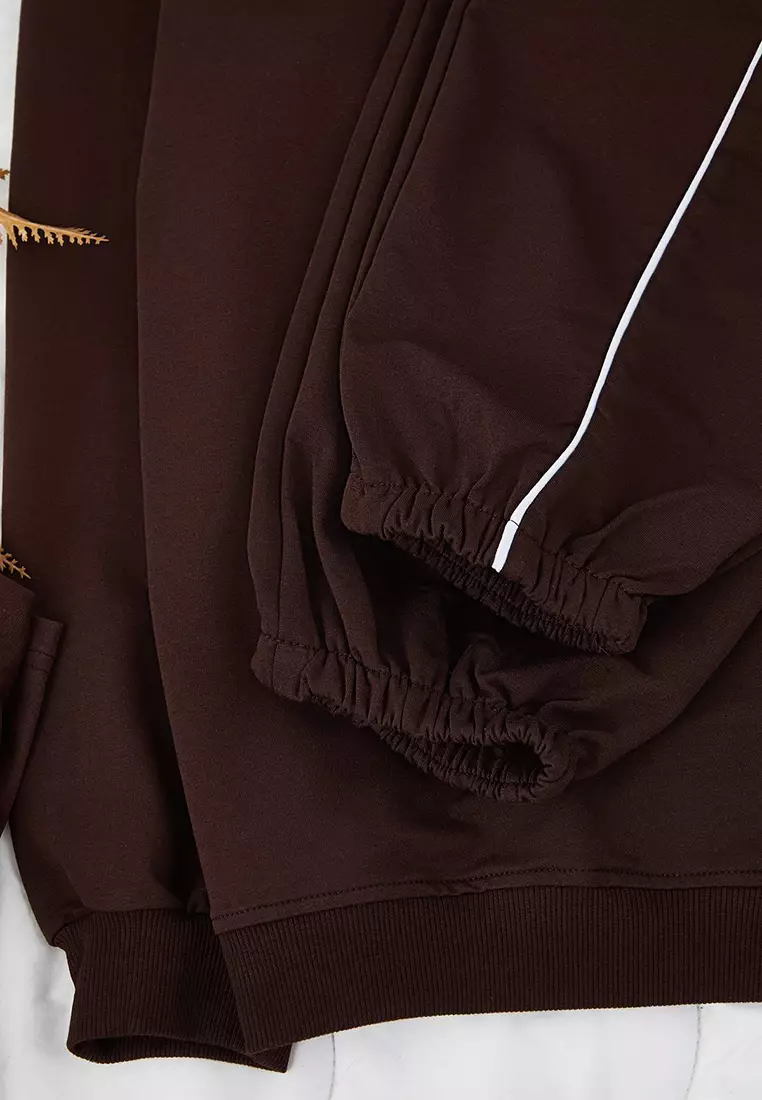 Brown 3 Pack T-Shirt Sweatshirt Sweatpants Set Tbbaw26Ts00010