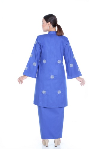 Buy Zara Kebaya Riau Sulam Melur from Rumah Kebaya Bangsar in Blue at Zalora