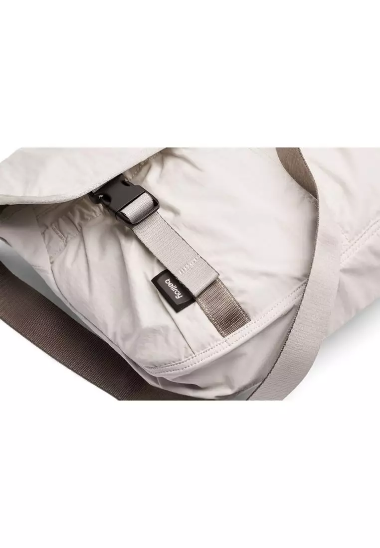 Bellroy Cinch Messenger Bag - Oat