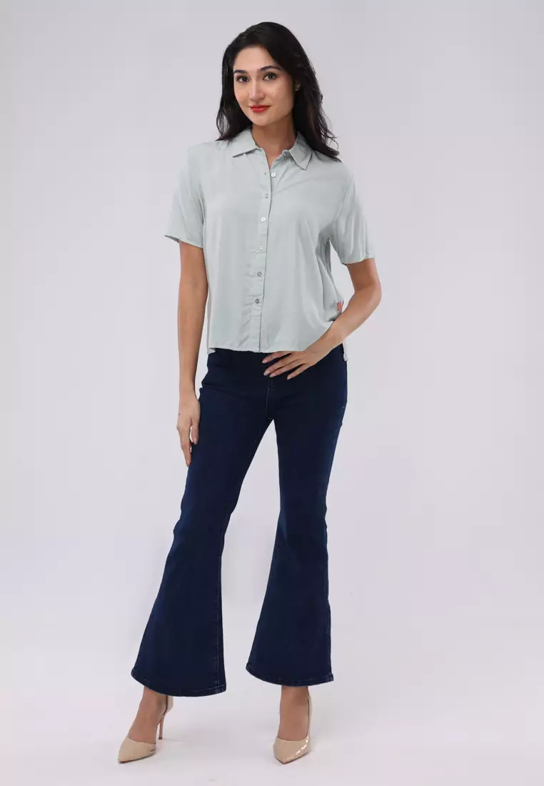 Short Sleeves W/ Collar Blouse