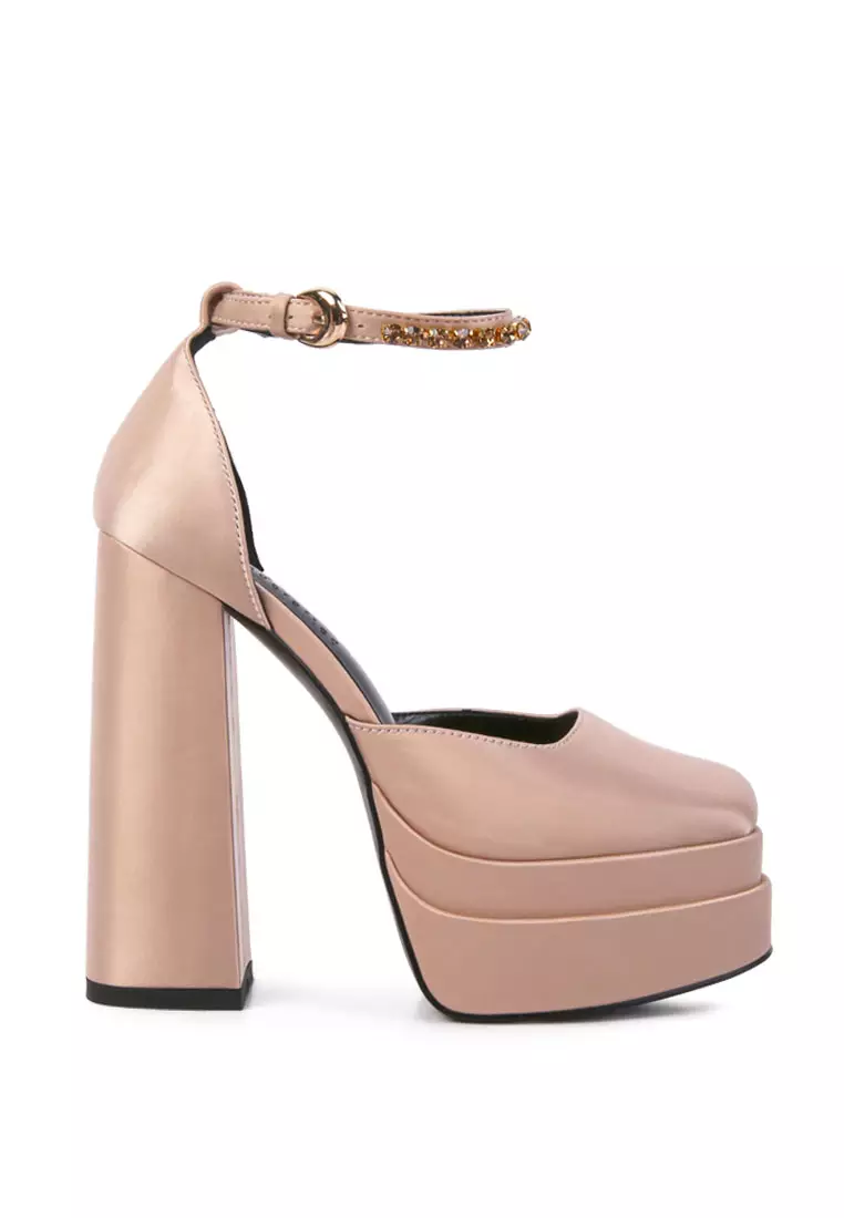Heels for ramp best sale walk