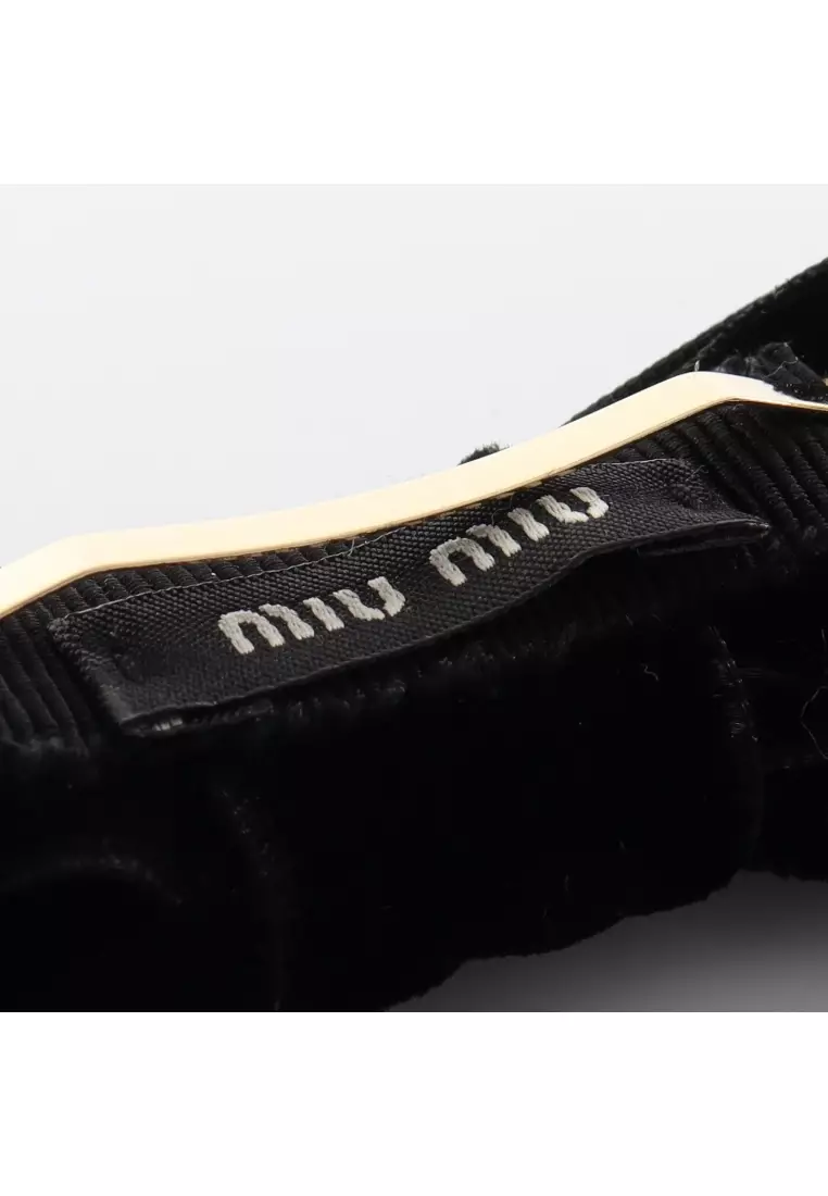 Pre-Loved MIU MIU logo ribbon barretta GP Velor black gold