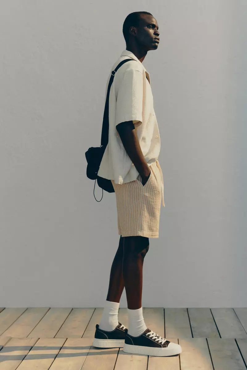 Regular Fit Woven shorts