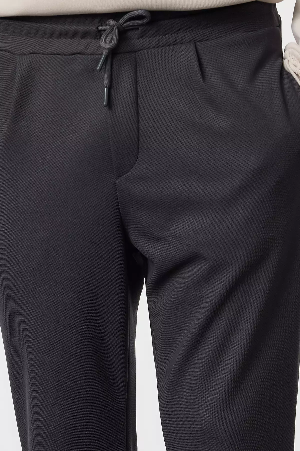 Trousers with Zip Pockets
