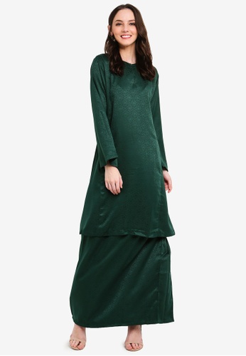Baju Kurung Pahang Ameena from Butik Sireh Pinang in Green