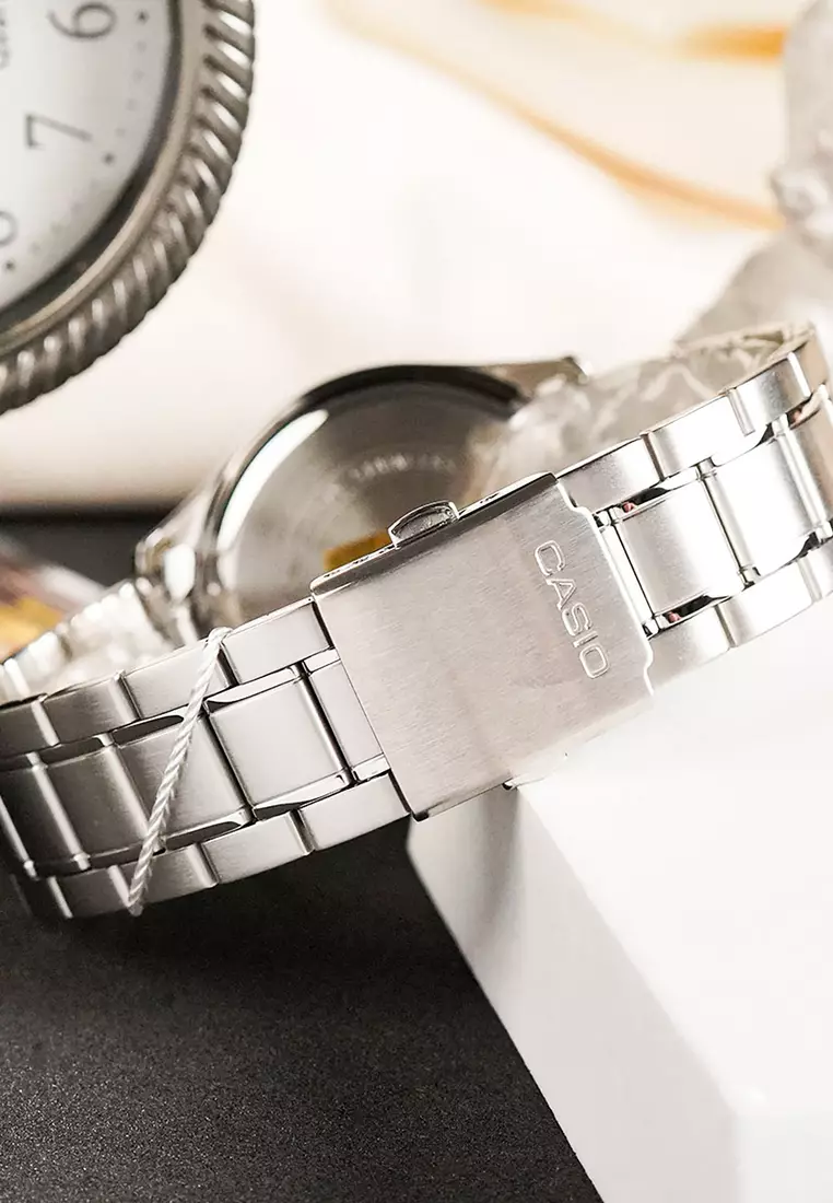 Men's Chronograph Casual Watch MTP-1375D-3AVDF Silver Stainless Steel Strap