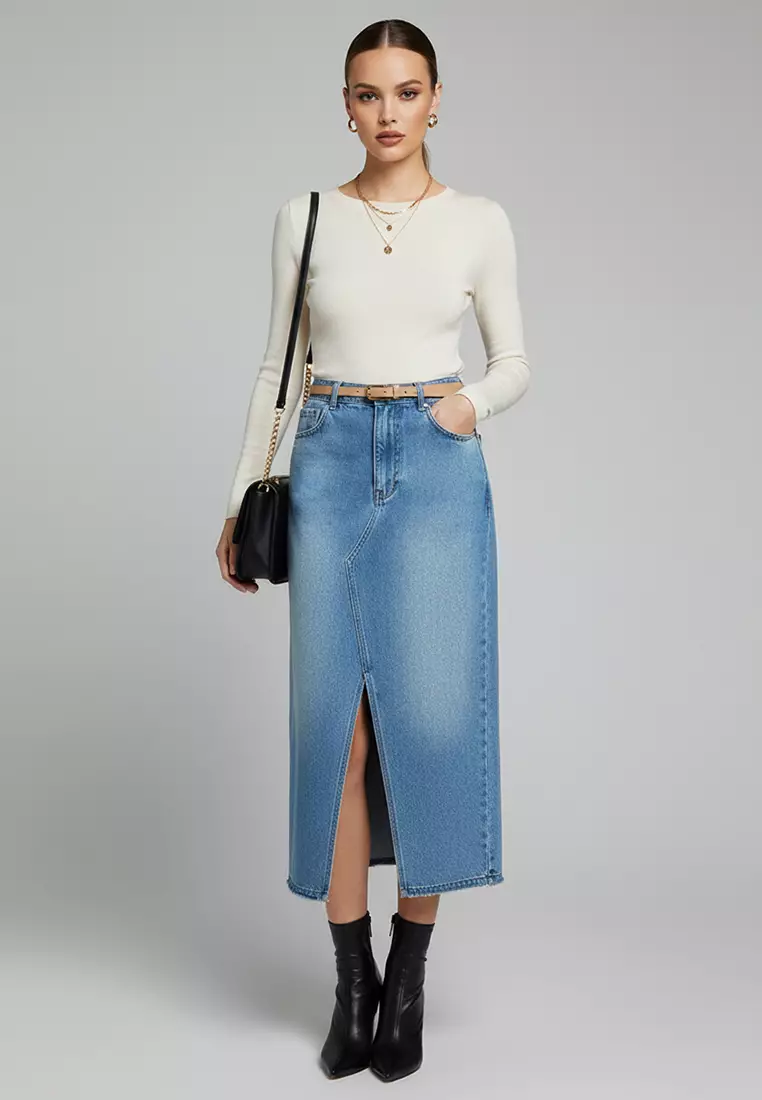 Cutesy Wash Daring Denim Skirt In Mid Blue
