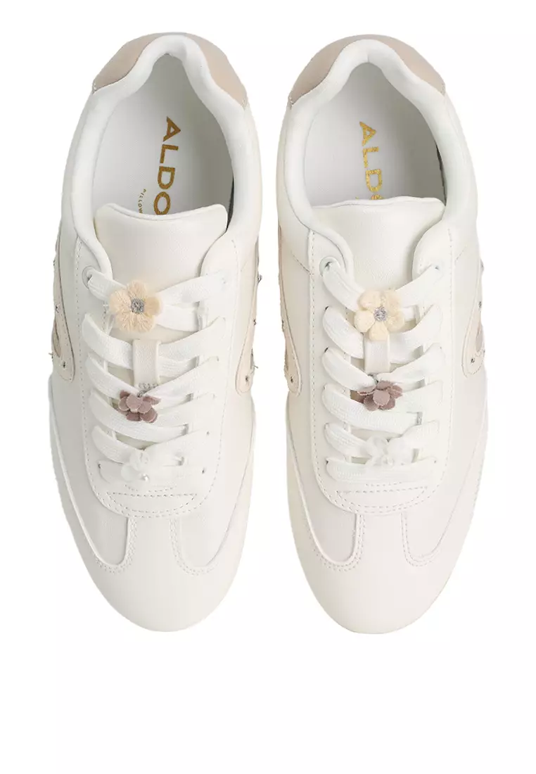 Maxie Sneakers