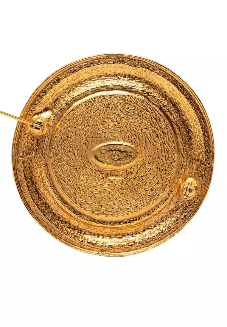 Chanel Pre-Loved Chanel Gold Plated 31 Rue Cambon Medallion Brooch