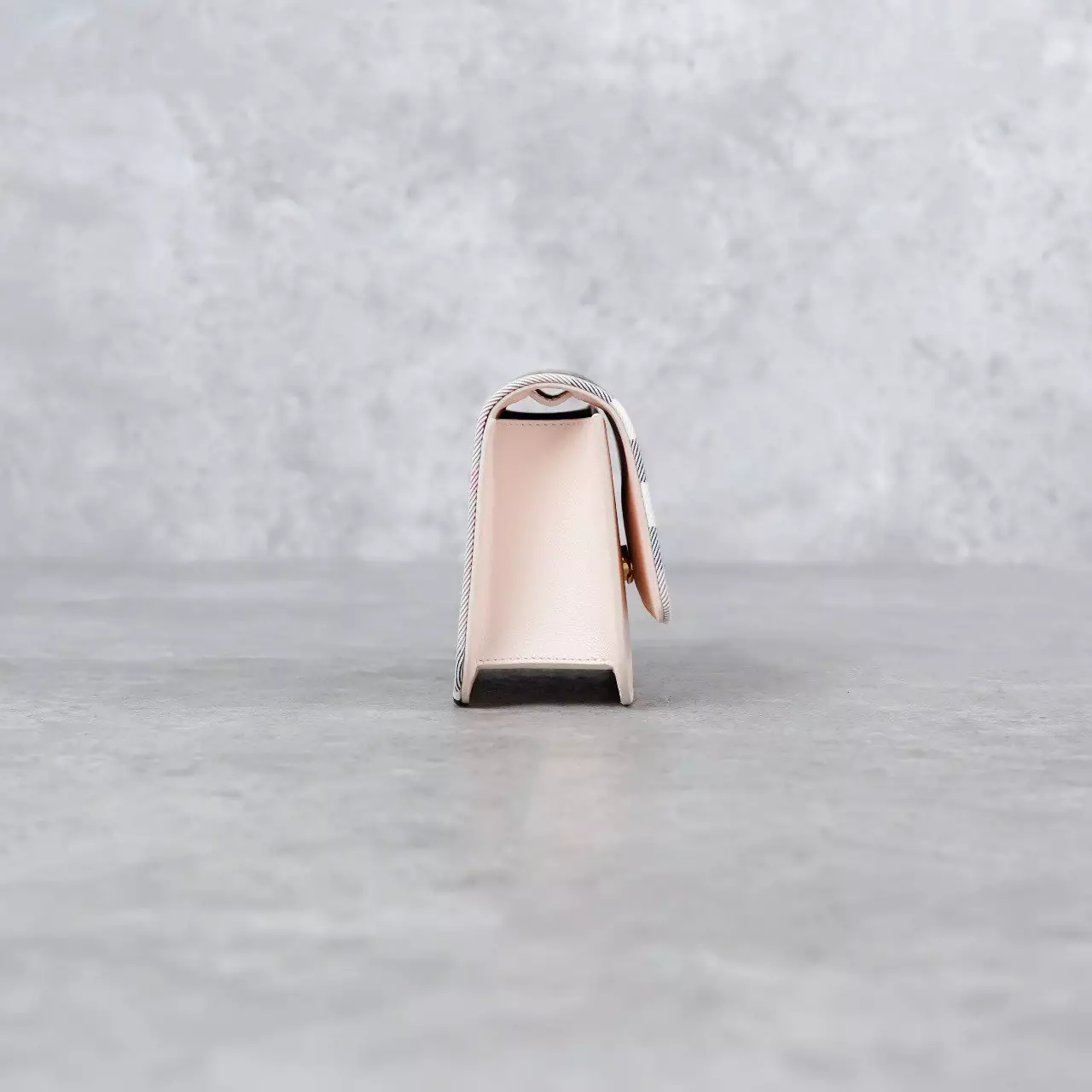 Tas BURBERRY CHECK BEIGE PINK LEATHER FLAP SHOULDER BAG 100% ORIGINAL