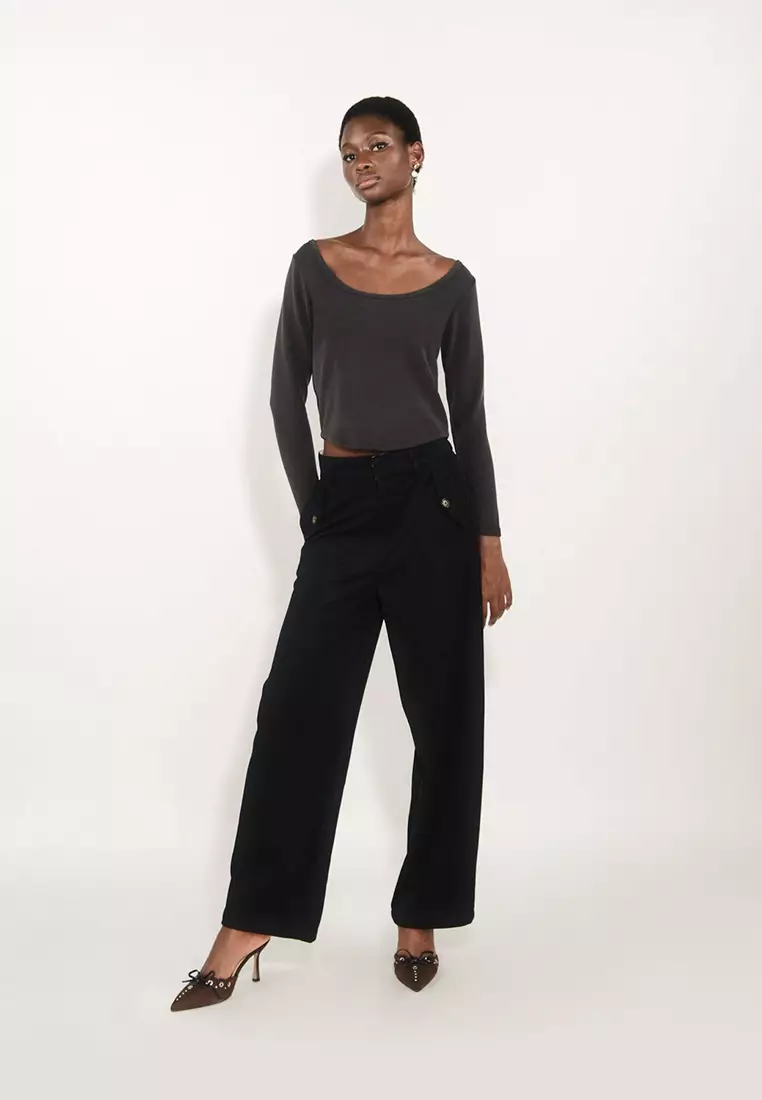 Archetype Essence Long Sleeve Top